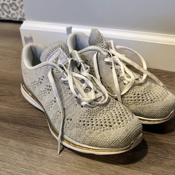 APL TechLoom Pro Running Shoe - Picture 5 of 9